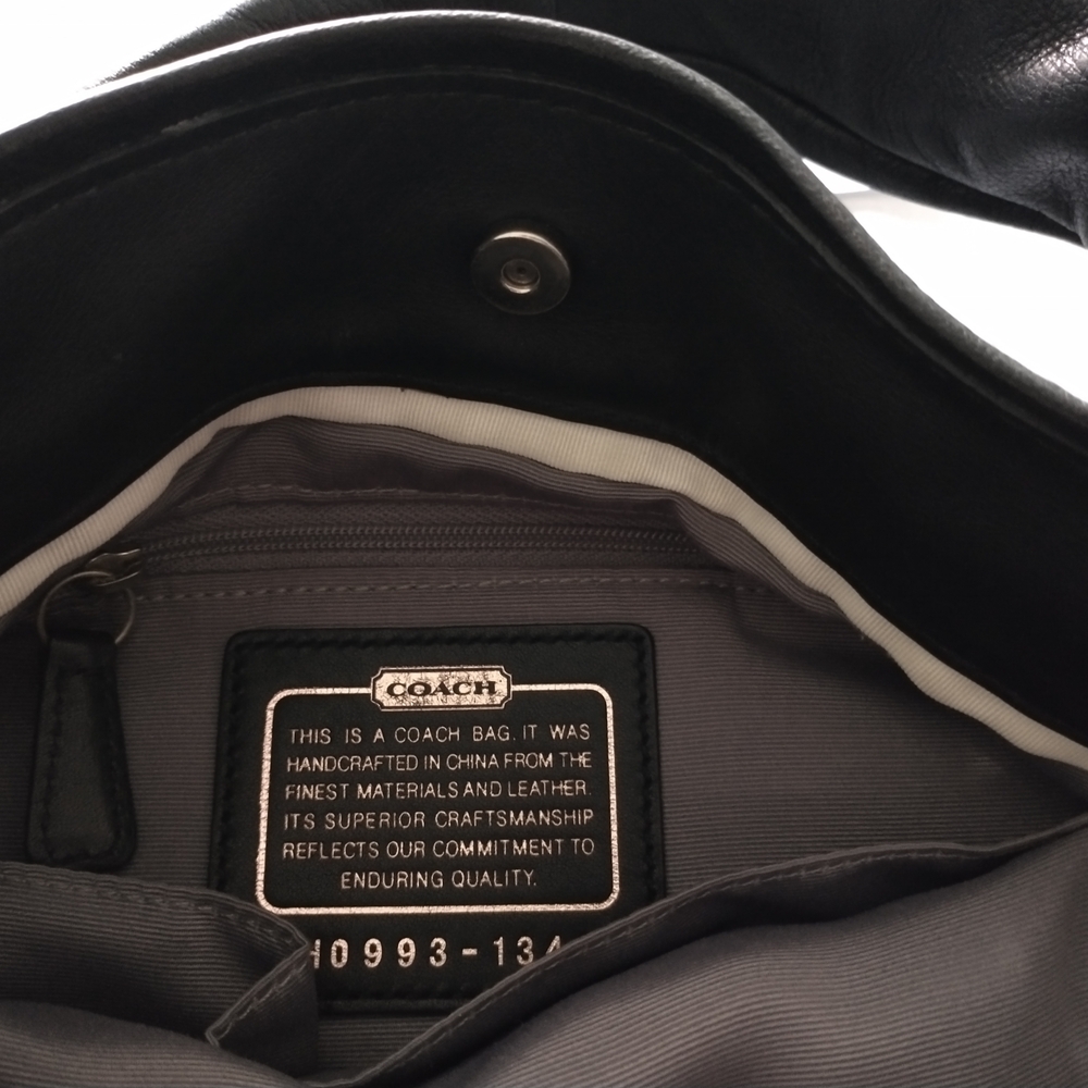 COACH Signature Black Women's Bag - Picture 7 of 8